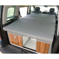 Купить онлайн Кровать VW Caddy KR Active с кроватью с обивкой и чехлами