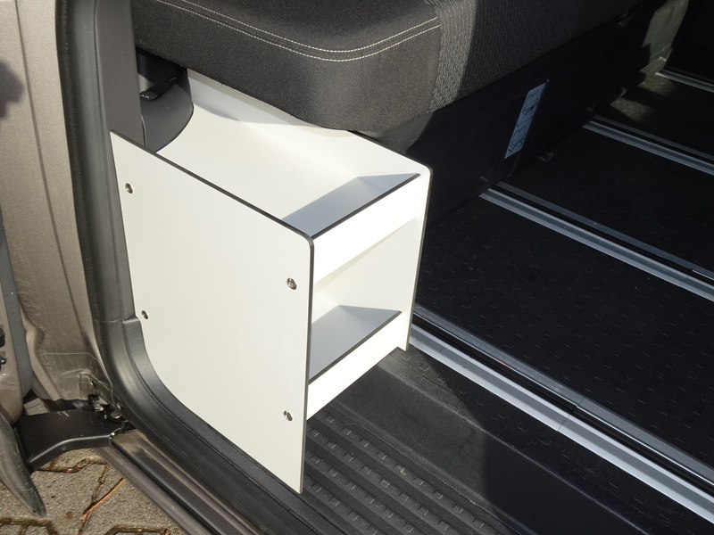 Купить онлайн Полка для раздвижной двери VW T5/T6 - Д4900xШ2000xВ3800мм