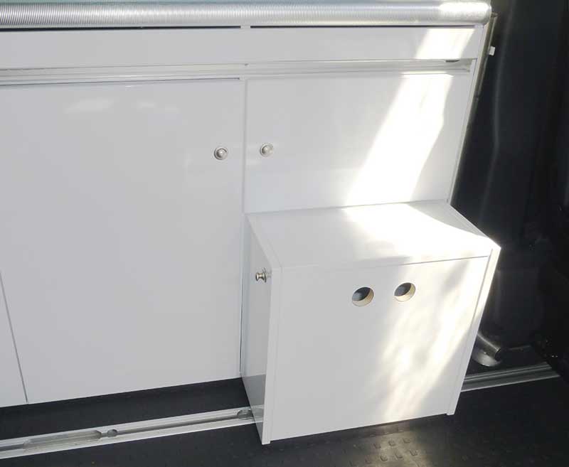 Купить онлайн Готовая деталь Porta Potti Kit для Mercedes Vito LR с 8/2014 года выпуска