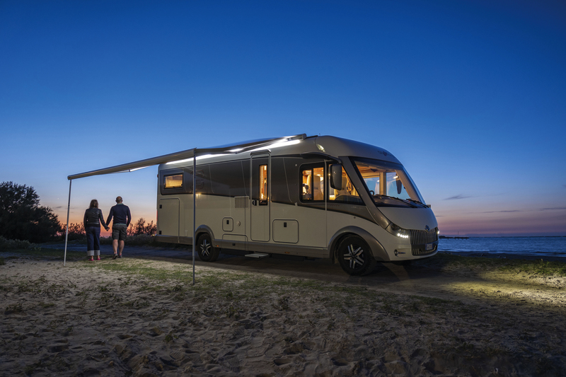 Купить онлайн Крышная маркиза Fiamma F80L для фургонов и автодомов