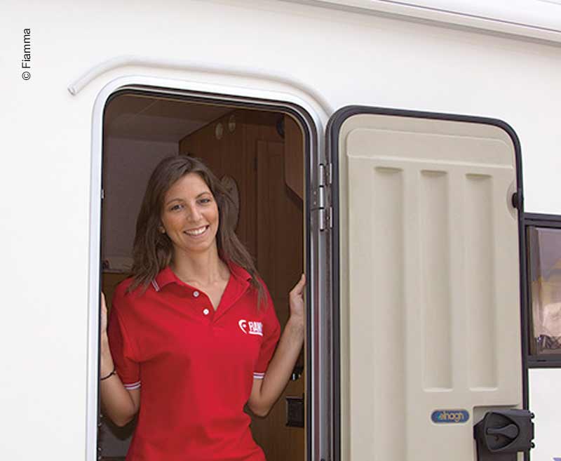 Купить онлайн Drip Stop 200 Deep Black для мини-желоба 500см