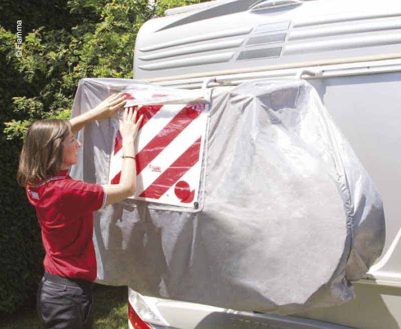 Купить онлайн Велочехол Bike Cover Premium S на четыре велосипеда