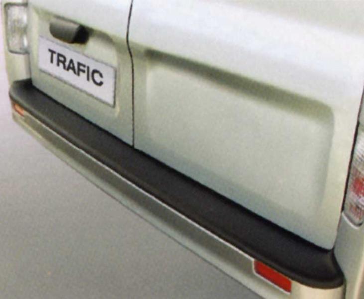 Купить онлайн Защита порога загрузки для Renault Trafic и идентична с окрашенным бампером