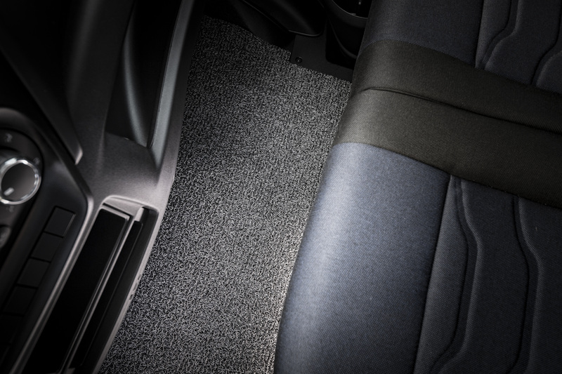 Купить онлайн Резиновый коврик Сприн.´06-´18