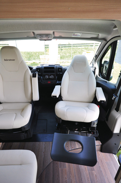 Купить онлайн Система Relax Seat с пультом дистанционного управления Wi-Fi