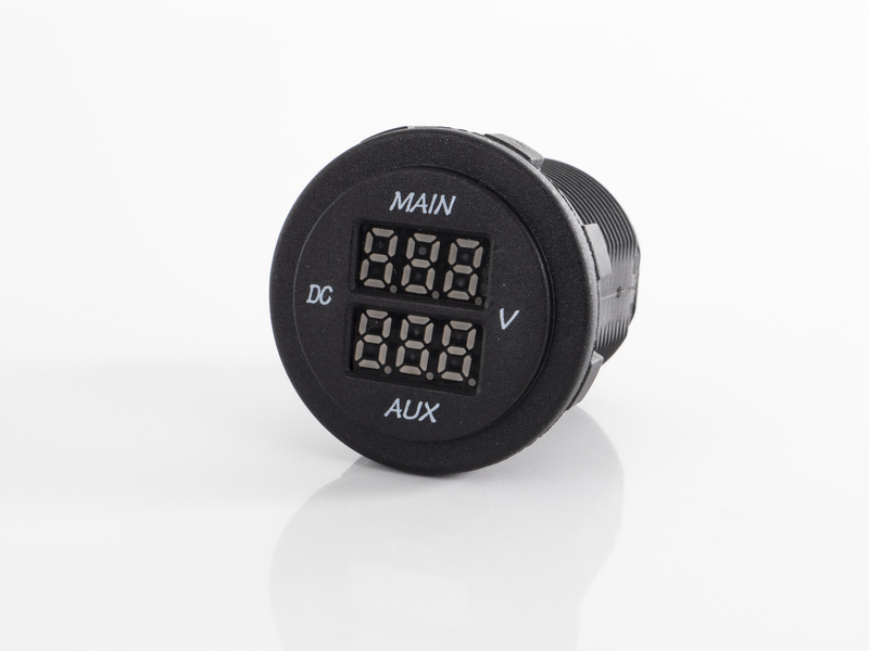 Купить онлайн Двойной светодиодный вольтметр (MAIN/AUX) для автомобиля и бортовой батареи