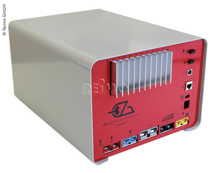Купить онлайн LiFePo4 аккумулятор 12V 130Ah, солнечный регулятор, усилитель и монитор батареи