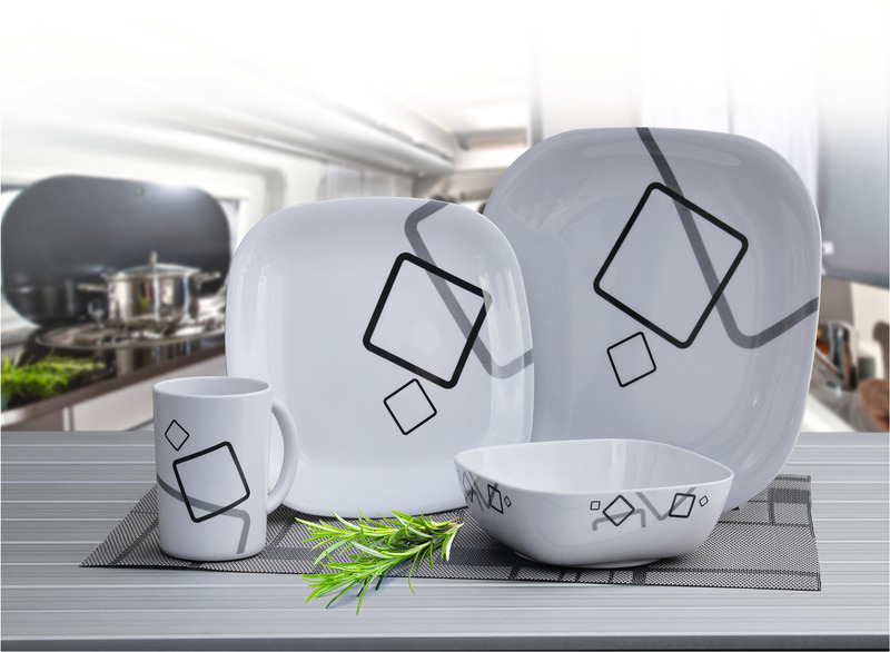 Купить онлайн Набор меламиновой посуды Camp4 CUNEO - на 4 персоны